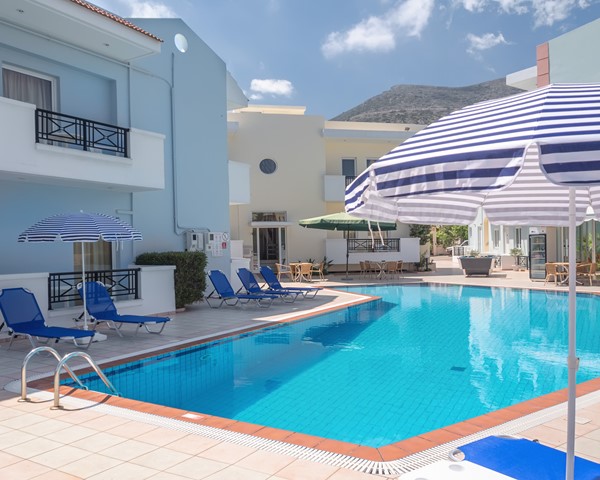 Athena Apartments in Stalis