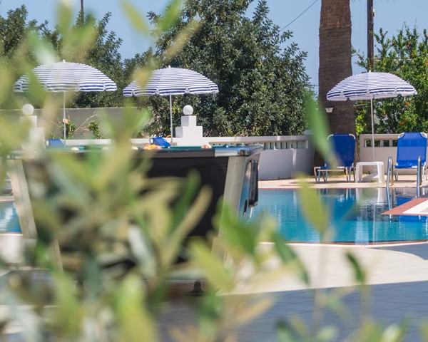 Athena Apartments in Stalis