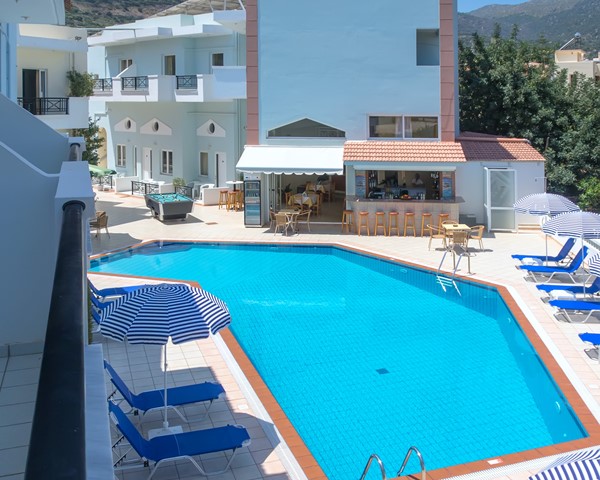 Athena Apartments in Stalis