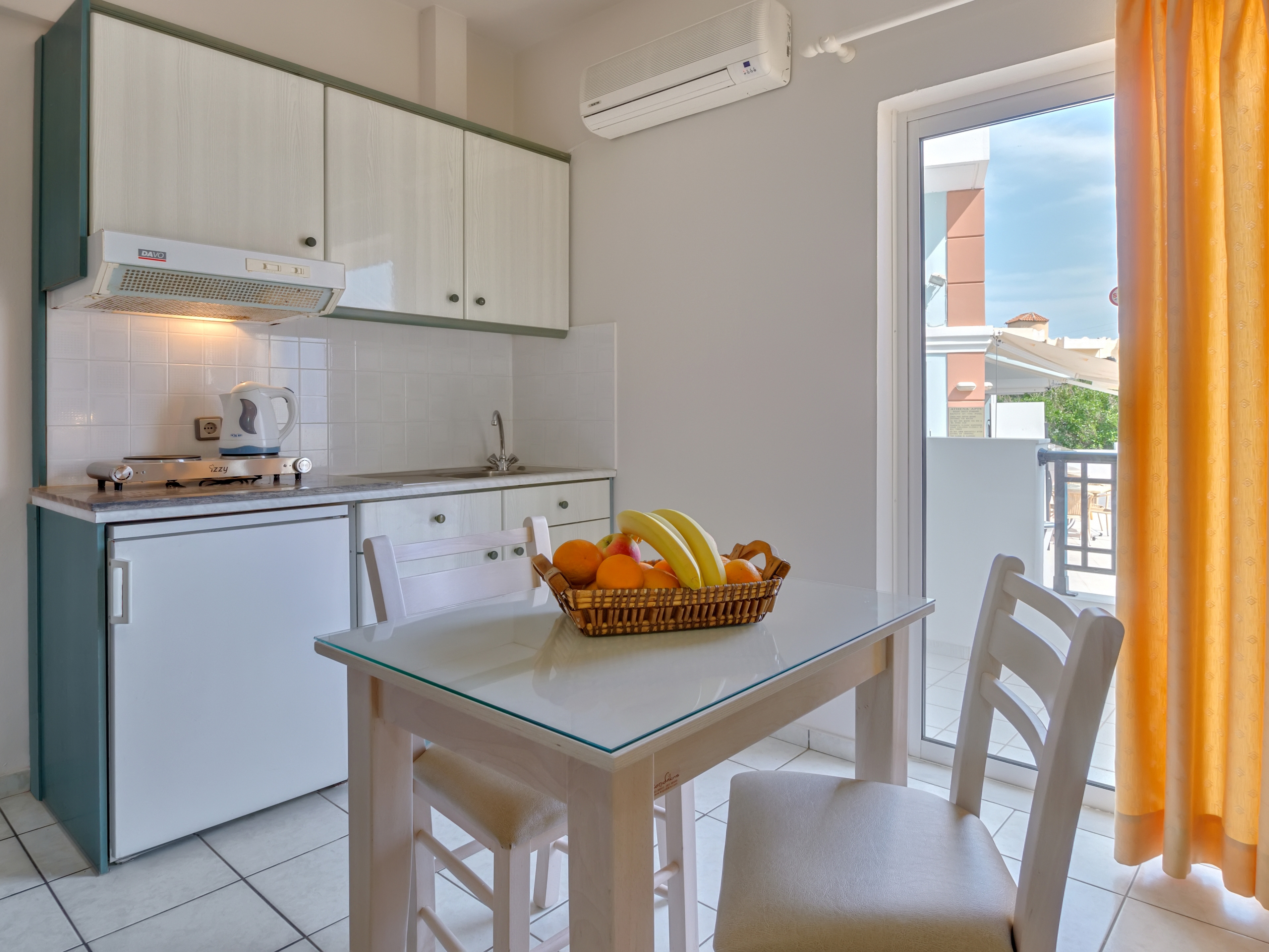 Athena Apartments in Stalis